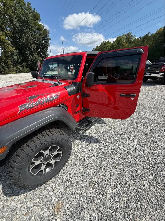 2020 Jeep JT Gladiator - Image 2 of 11
