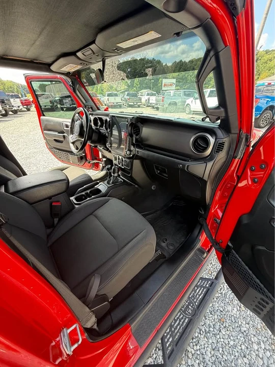 2020 Jeep JT Gladiator - Image 9 of 11
