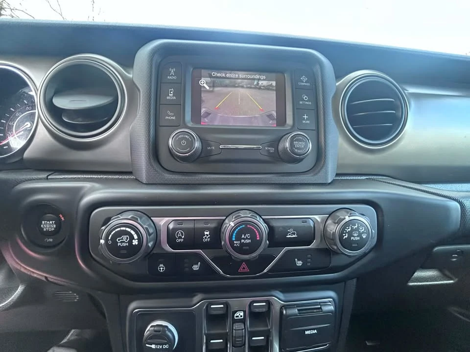 2020 Jeep JT Gladiator - Image 11 of 17