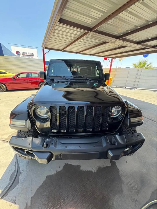 2020 Jeep JT Gladiator - Image 2 of 12