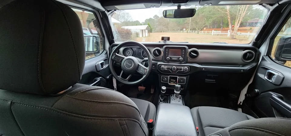 2020 Jeep JT Gladiator - Image 12 of 16