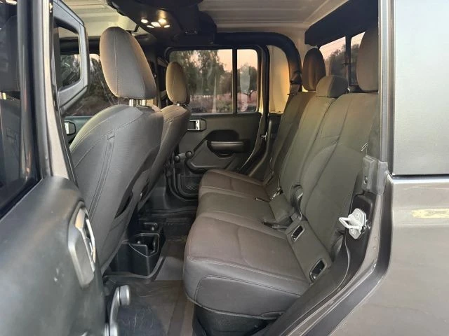 2020 Jeep JT Gladiator - Image 17 of 21