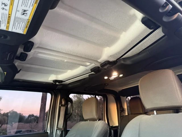 2020 Jeep JT Gladiator - Image 16 of 21