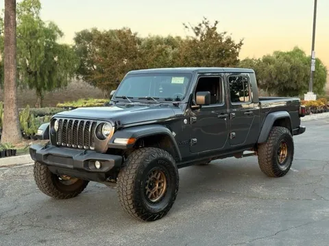 2020 Jeep Gladiator Sport