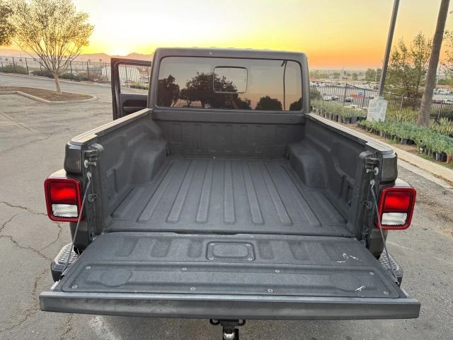 2020 Jeep JT Gladiator - Image 19 of 21