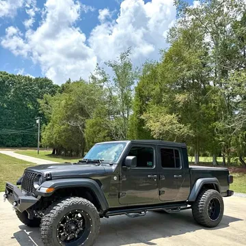 2020 Jeep Gladiator Sport Pickup 4D 5 ft