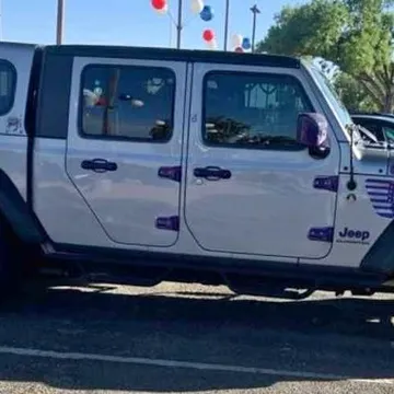 2020 Jeep Gladiator Sport Pickup 4D 5 ft