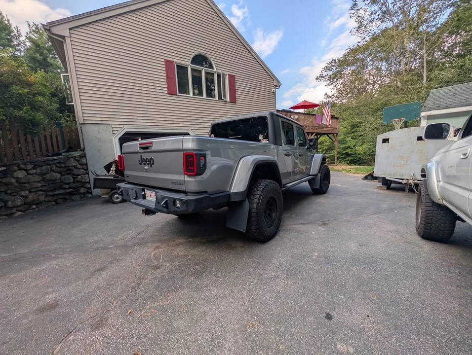 2020 Jeep JT Gladiator - Image 5 of 16