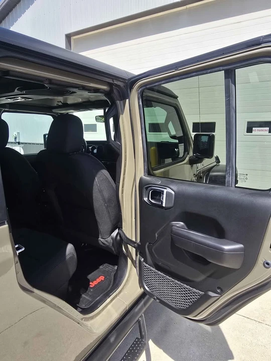 2020 Jeep JT Gladiator - Image 19 of 20