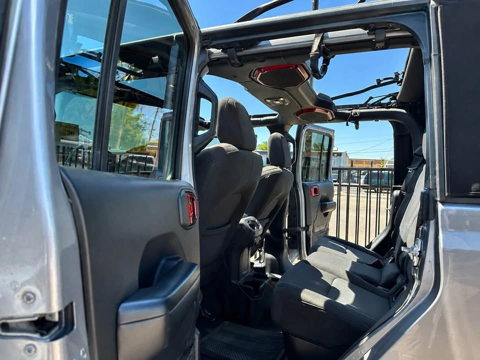 2020 Jeep JT Gladiator - Image 11 of 12