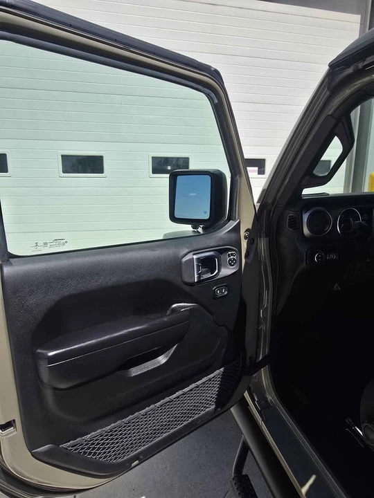 2020 Jeep JT Gladiator - Image 17 of 20