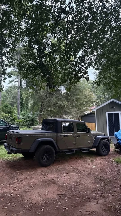 2020 Jeep JT Gladiator - Image 2 of 12
