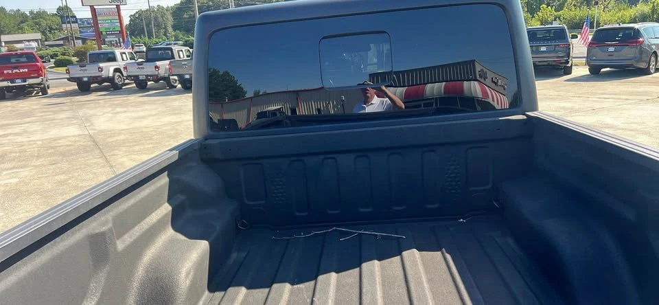 2020 Jeep JT Gladiator - Image 7 of 15