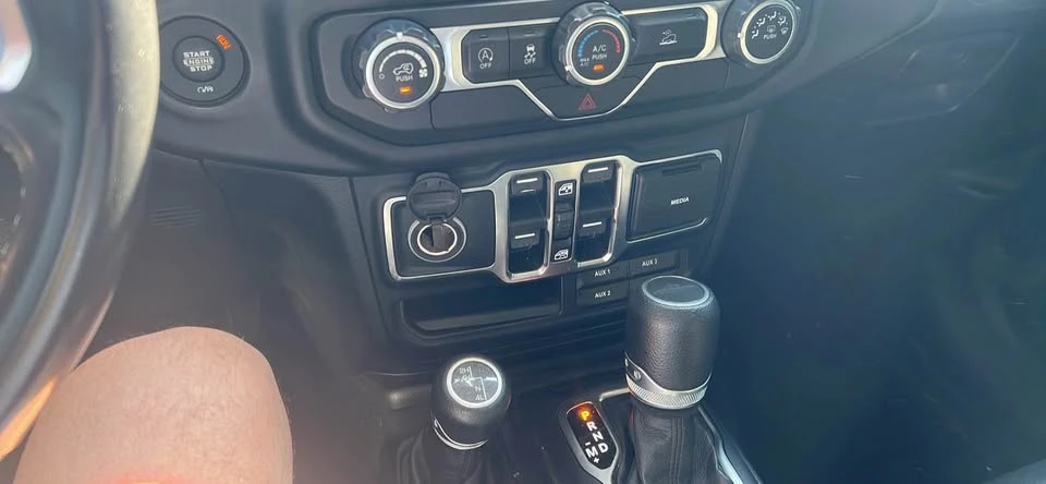 2020 Jeep JT Gladiator - Image 15 of 15