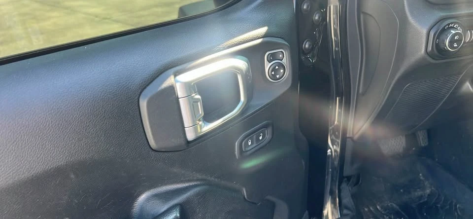 2020 Jeep JT Gladiator - Image 10 of 15