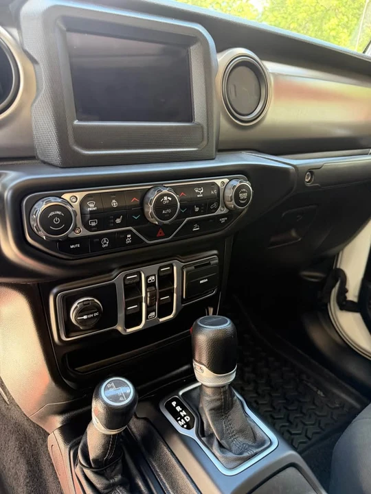 2020 Jeep JT Gladiator - Image 8 of 11
