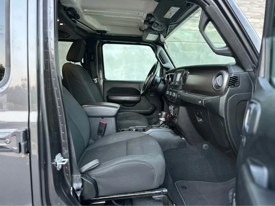 2020 Jeep JT Gladiator - Image 11 of 20