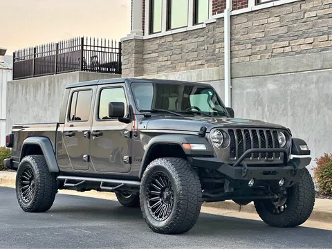2020 Jeep Gladiator Sport Pickup 4D 5 ft