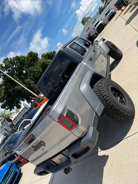 2020 Jeep JT Gladiator - Image 9 of 9