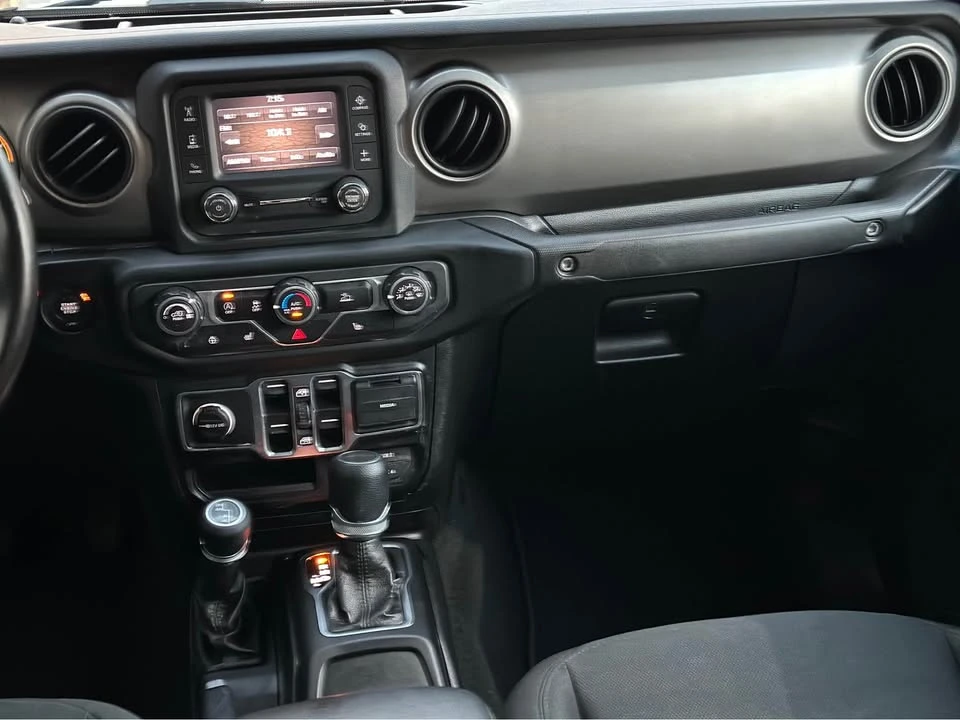 2020 Jeep JT Gladiator - Image 16 of 20