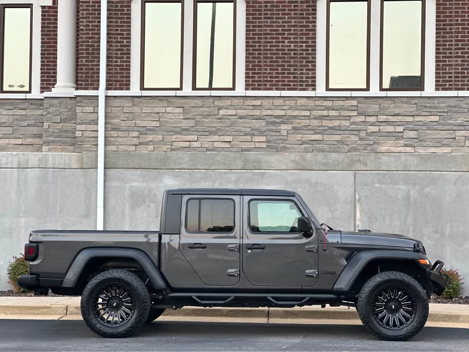 2020 Jeep JT Gladiator - Image 2 of 20