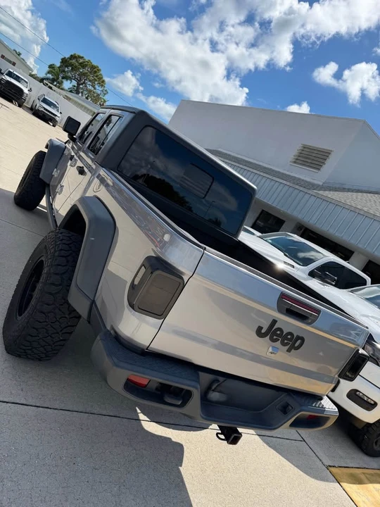 2020 Jeep JT Gladiator - Image 8 of 9