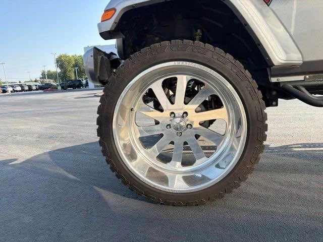 2020 Jeep JT Gladiator - Image 12 of 13
