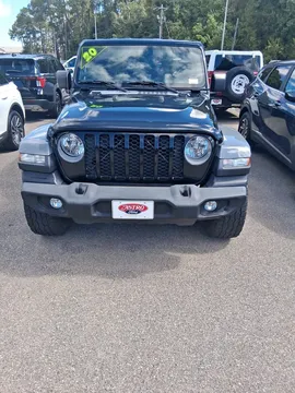 2020 Jeep Gladiator Sport Pickup 4D 5 ft