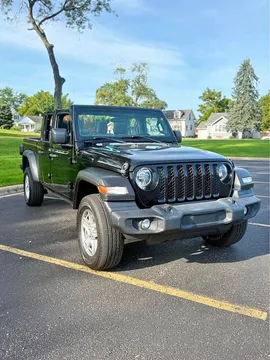 2020 Jeep Gladiator Sport Pickup 4D 5 ft