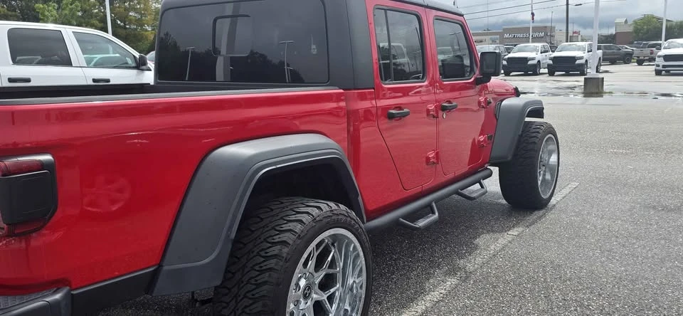 2020 Jeep JT Gladiator - Image 5 of 11