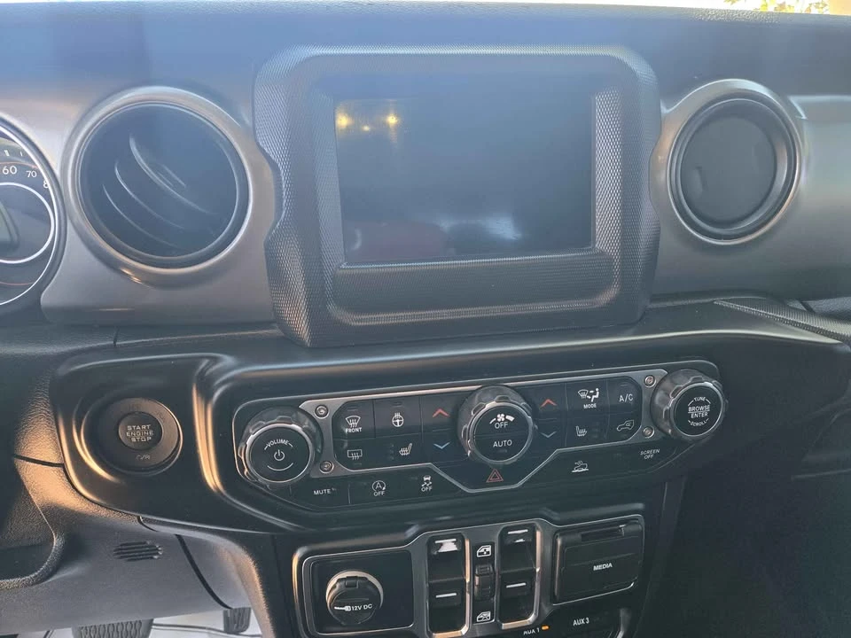 2020 Jeep JT Gladiator - Image 13 of 20