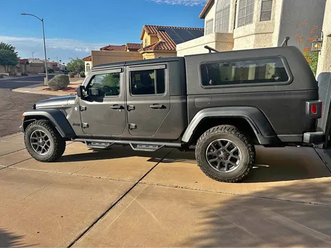 2020 Jeep Gladiator Sport Pickup 4D 5 ft