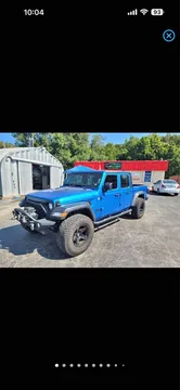 2020 Jeep Gladiator Sport Pickup 4D 5 ft