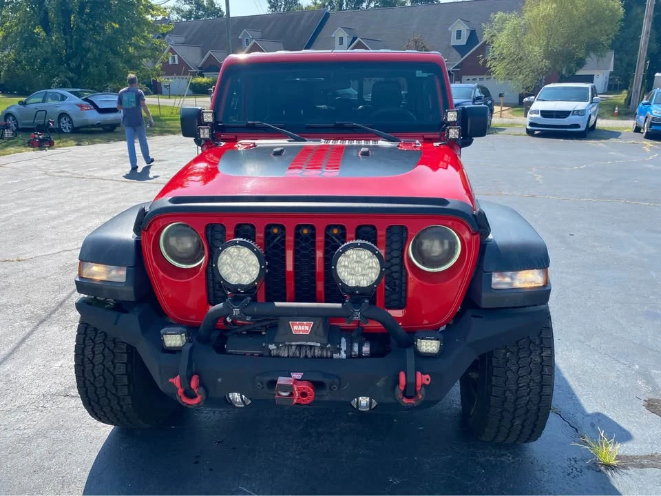 2020 Jeep JT Gladiator - Image 2 of 11