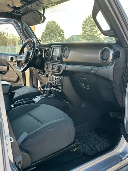 2020 Jeep JT Gladiator - Image 9 of 14