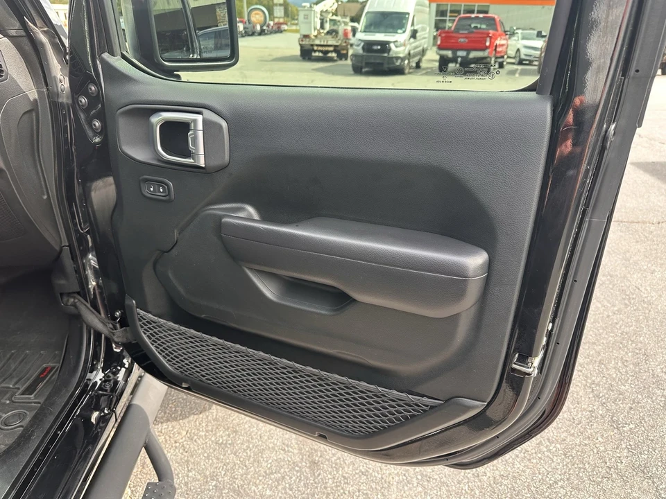2020 Jeep JT Gladiator - Image 16 of 21