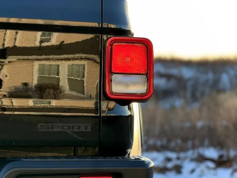 2020 Jeep JT Gladiator - Image 9 of 12
