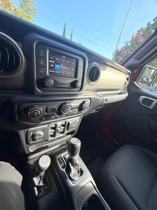 2020 Jeep JT Gladiator - Image 8 of 12