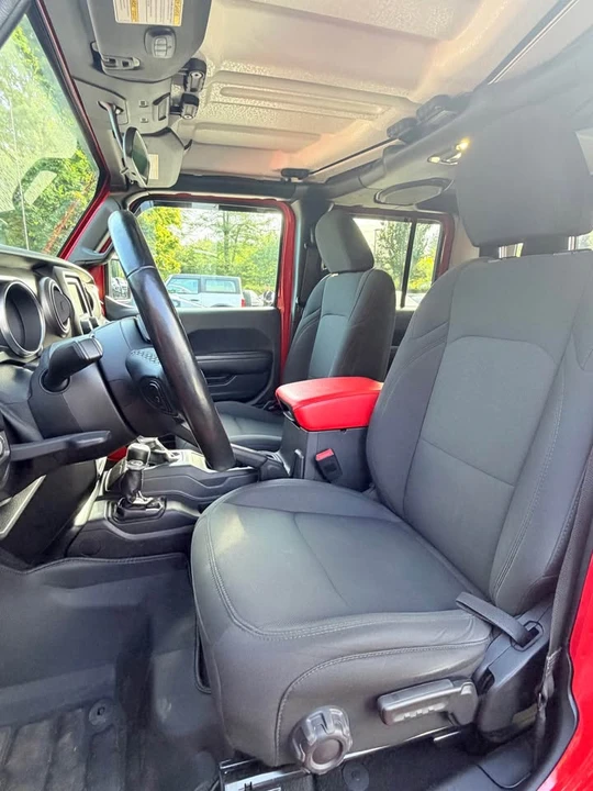 2020 Jeep JT Gladiator - Image 9 of 12