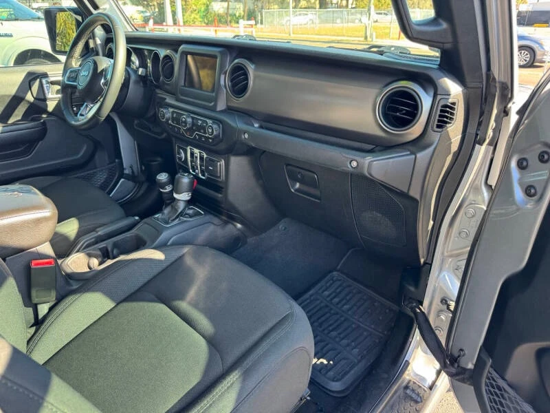 2020 Jeep JT Gladiator - Image 14 of 18