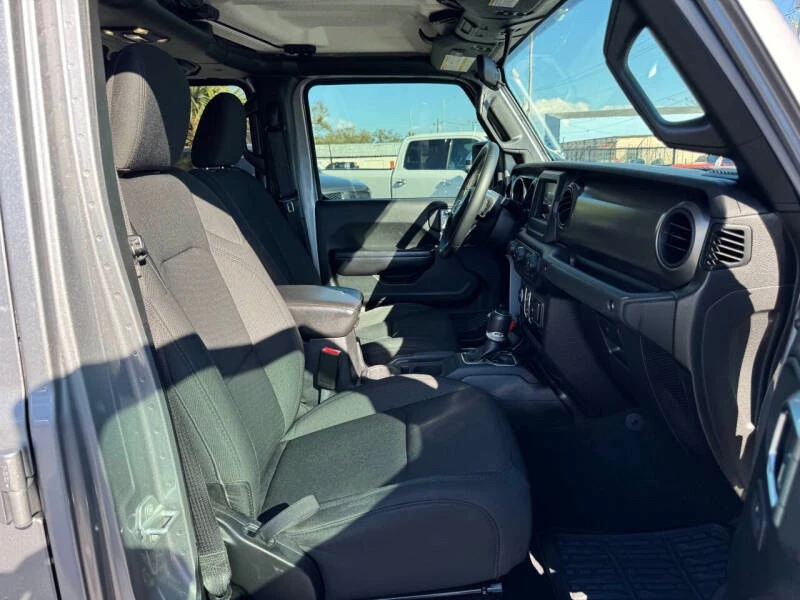 2020 Jeep JT Gladiator - Image 13 of 18