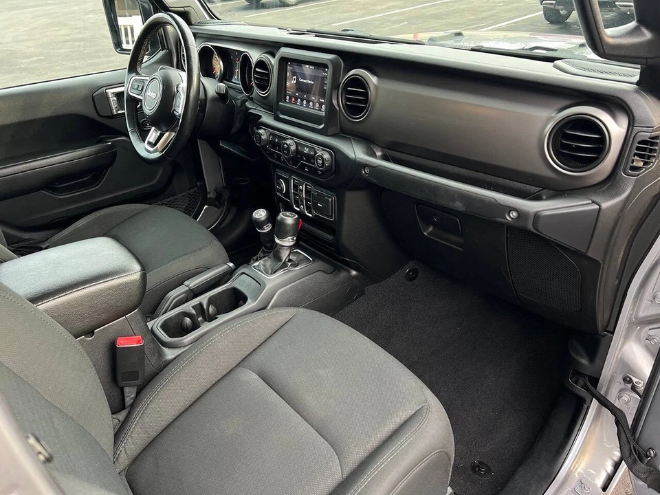 2020 Jeep JT Gladiator - Image 2 of 21