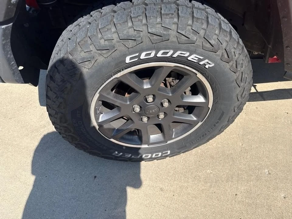 2020 Jeep JT Gladiator - Image 9 of 20
