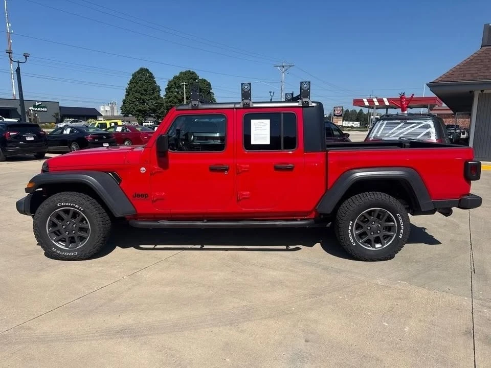 2020 Jeep JT Gladiator - Image 2 of 20