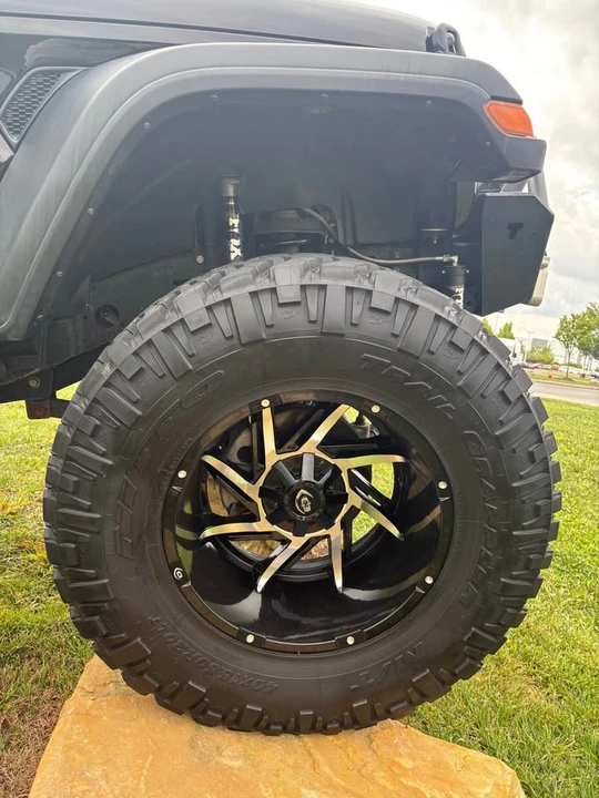 2020 Jeep JT Gladiator - Image 9 of 9