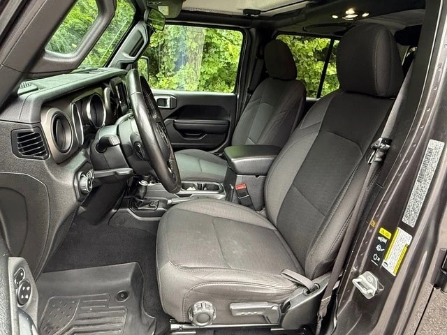 2020 Jeep JT Gladiator - Image 12 of 28