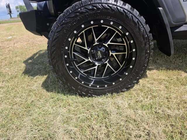 2020 Jeep JT Gladiator - Image 13 of 20