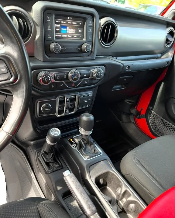 2020 Jeep JT Gladiator - Image 15 of 17
