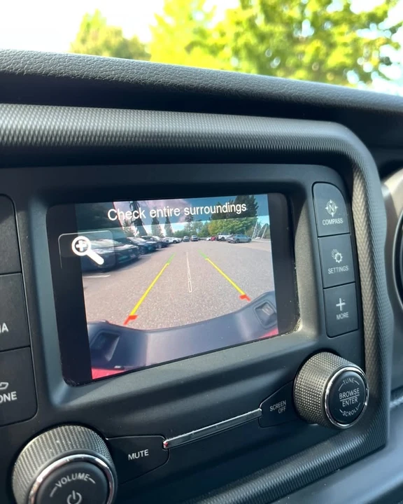 2020 Jeep JT Gladiator - Image 16 of 17