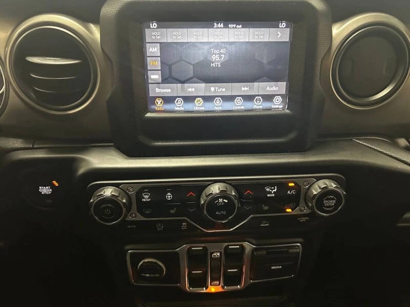 2020 Jeep JT Gladiator - Image 16 of 18